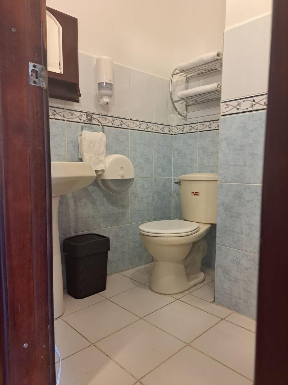 Hotel Coronel Cuenca Ngoại thất bức ảnh